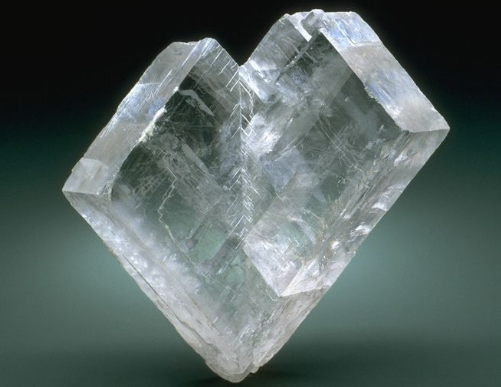 什么是方解石？它的應(yīng)用領(lǐng)域都有哪些？